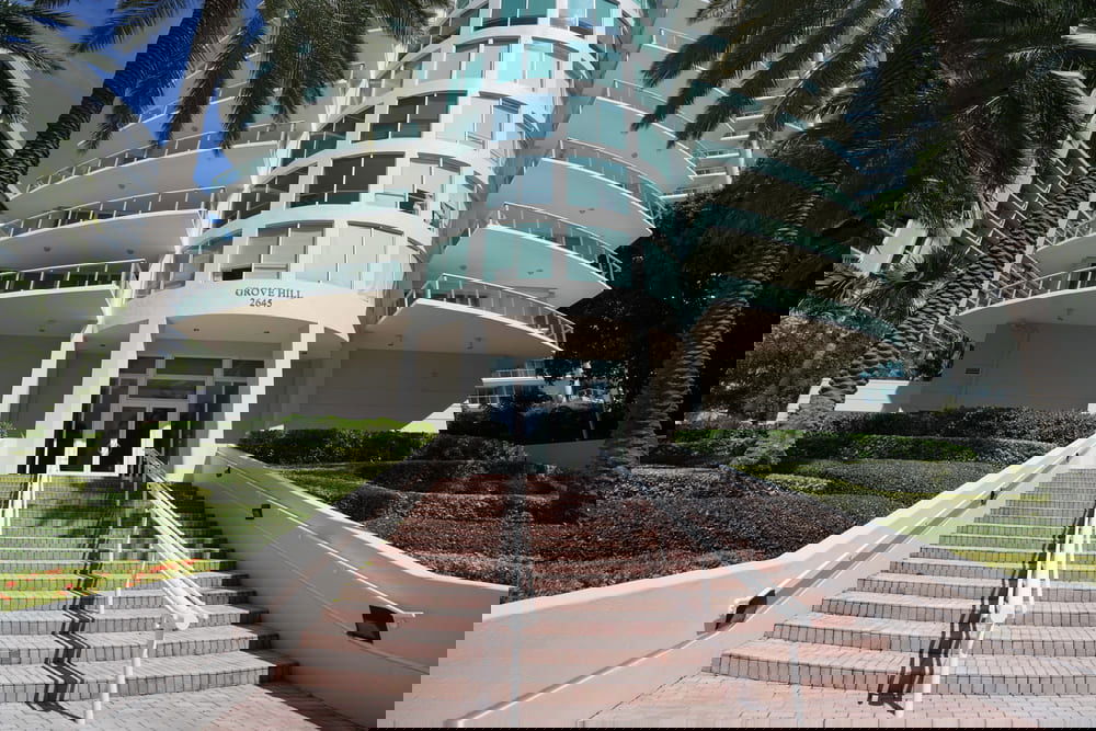 Building photo 4